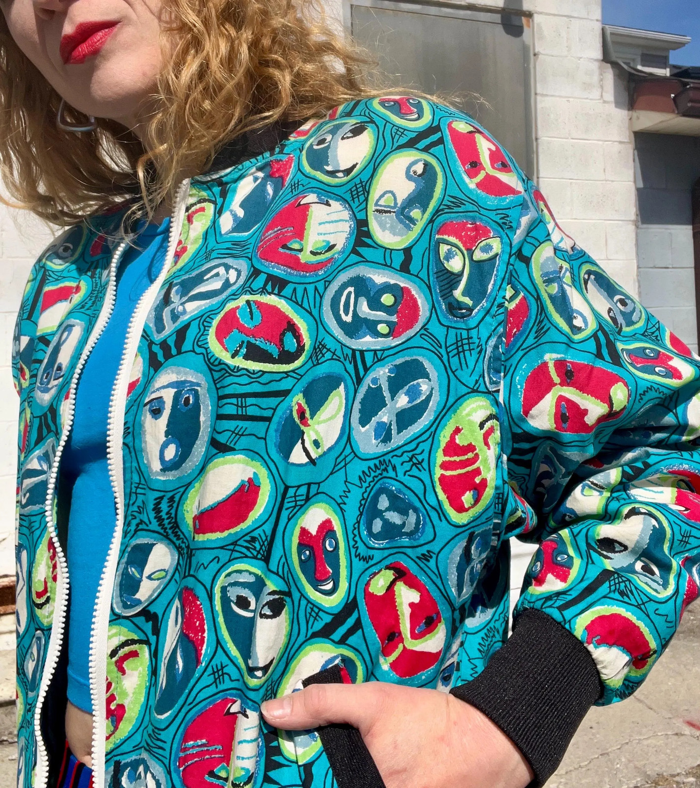 ABSTRACT FACES Vintage 1980s Printed Cotton Bomber Jacket Quilted Lining