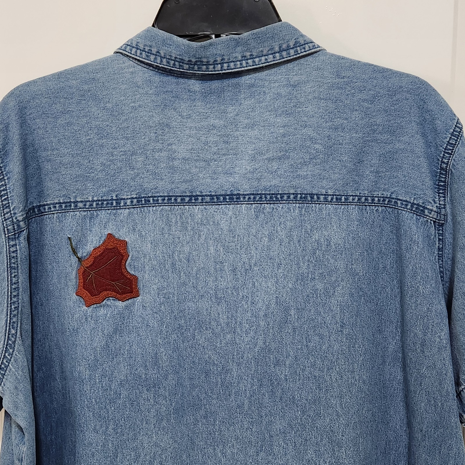 Vtg Bobbie Brooks Chambray Button Up Short Sleeve Shirt Embroidered Fall Leaves