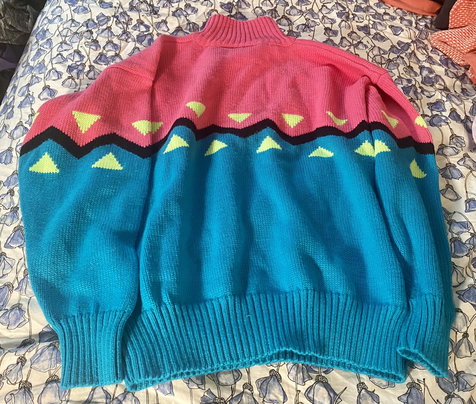 Vintage PROFILE Women’s Ski Sweater 1980’s Pink/Purple/Blue/Yellow Retro Sz M
