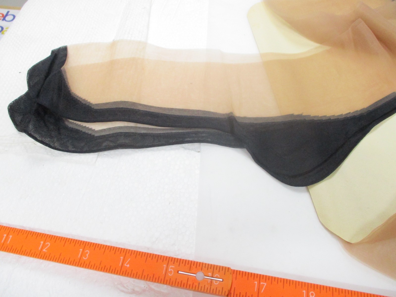 1PR VINTAGE DARLENE BLACK FOOT FF SEAMED SHEER NYLON STOCKINGS 11 MED BEIGE