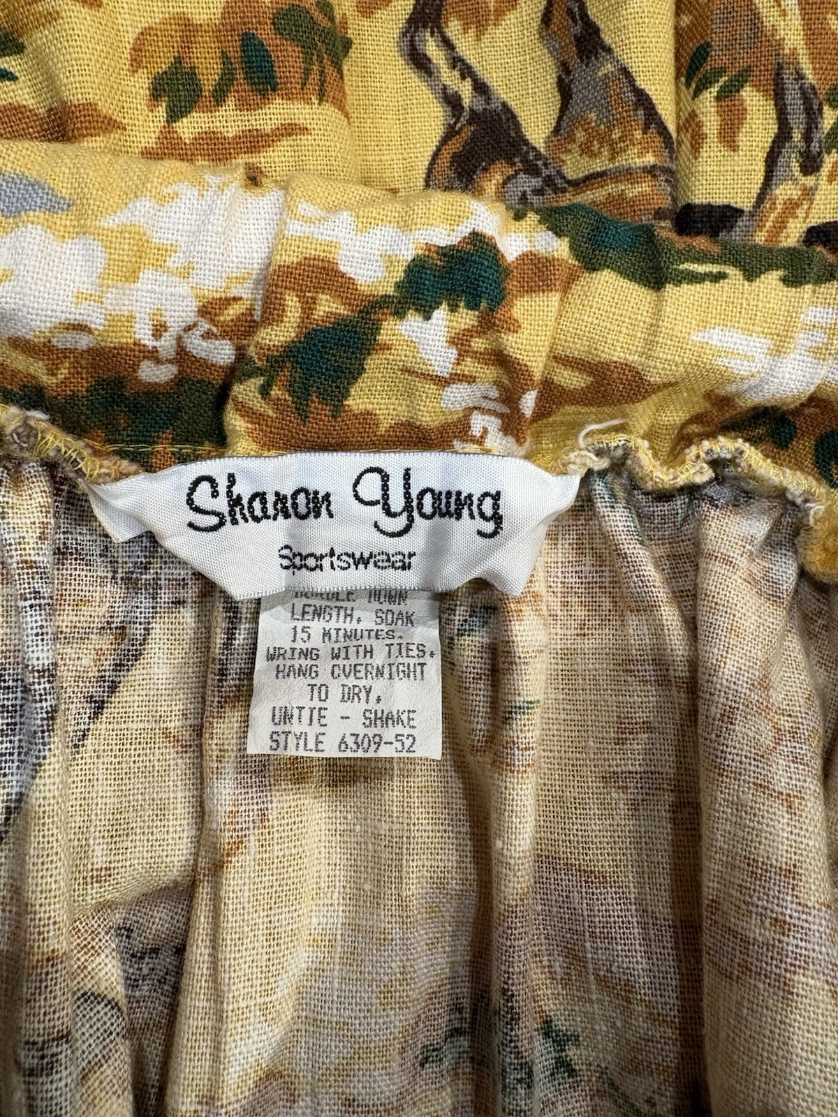 Vintage Sharon Young Sportswear Yellow Western Print Broomstick Skirt Size S/M
