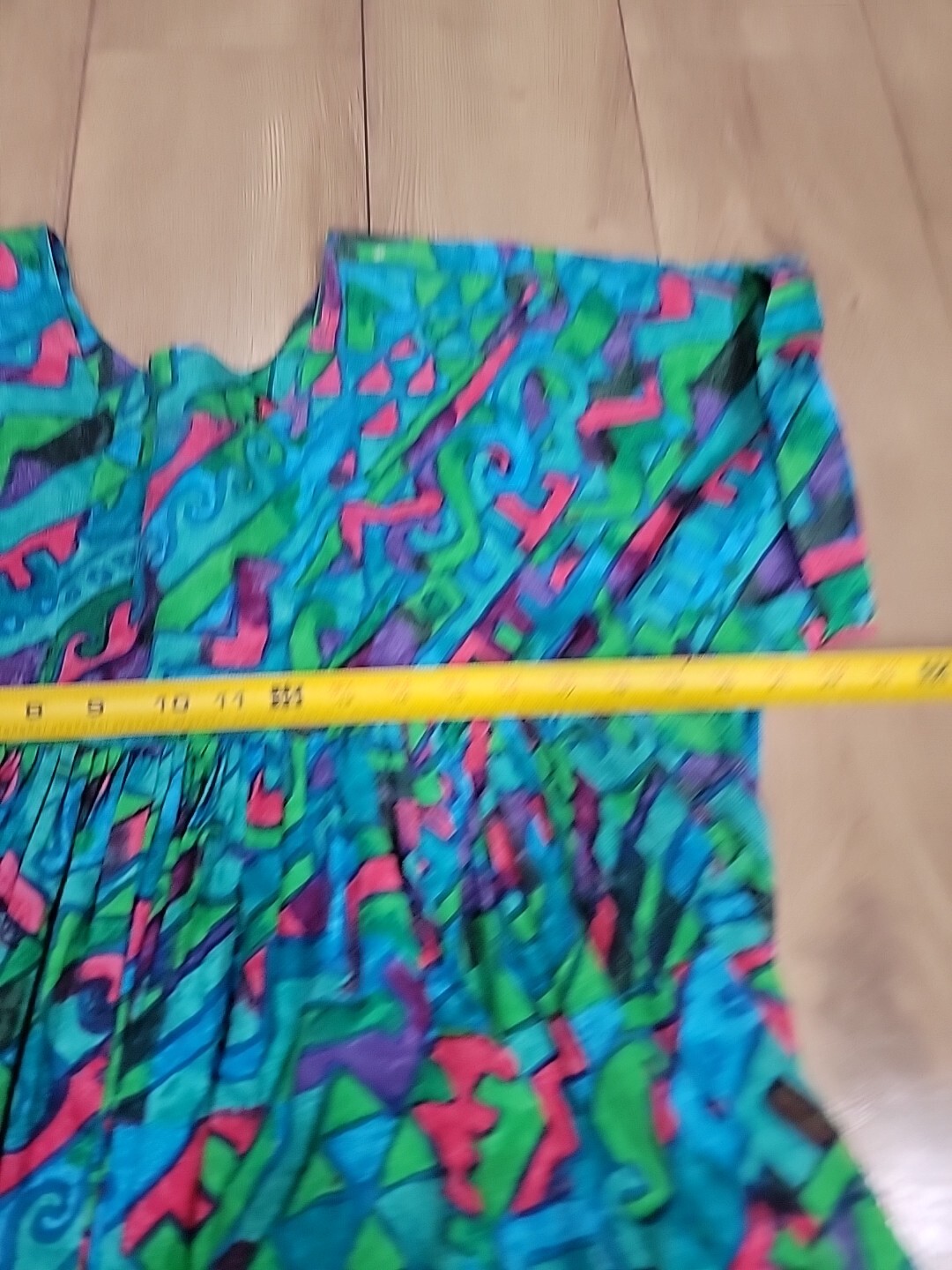 Vintage Psychedelic Tropical Hawaiian Ruffled Hem Mumu Dress—Size S/M