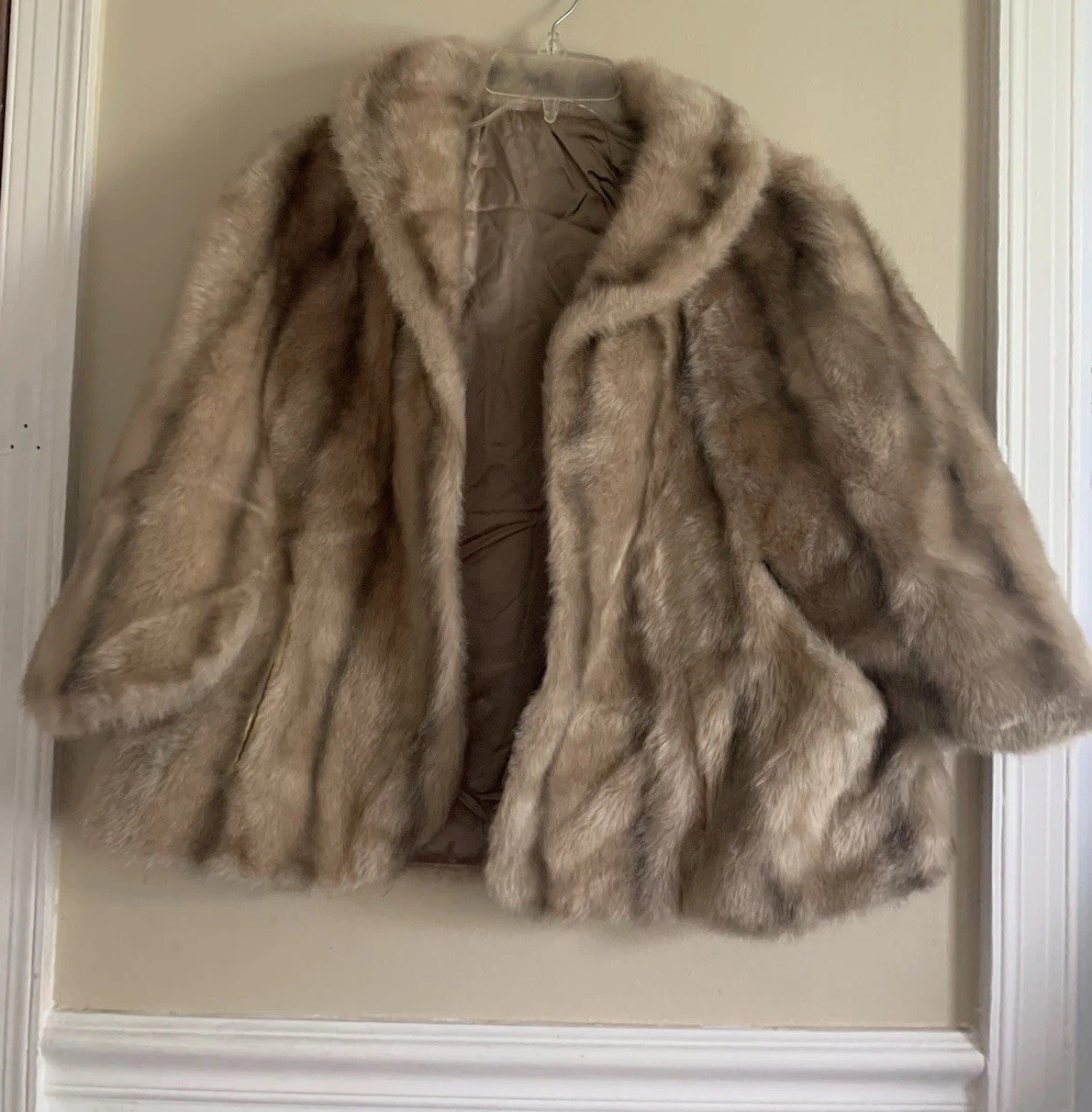 Vintage Regina Glenara by Glenoit Faux Fur Stole Capelet | 1950s–1970s USA Made