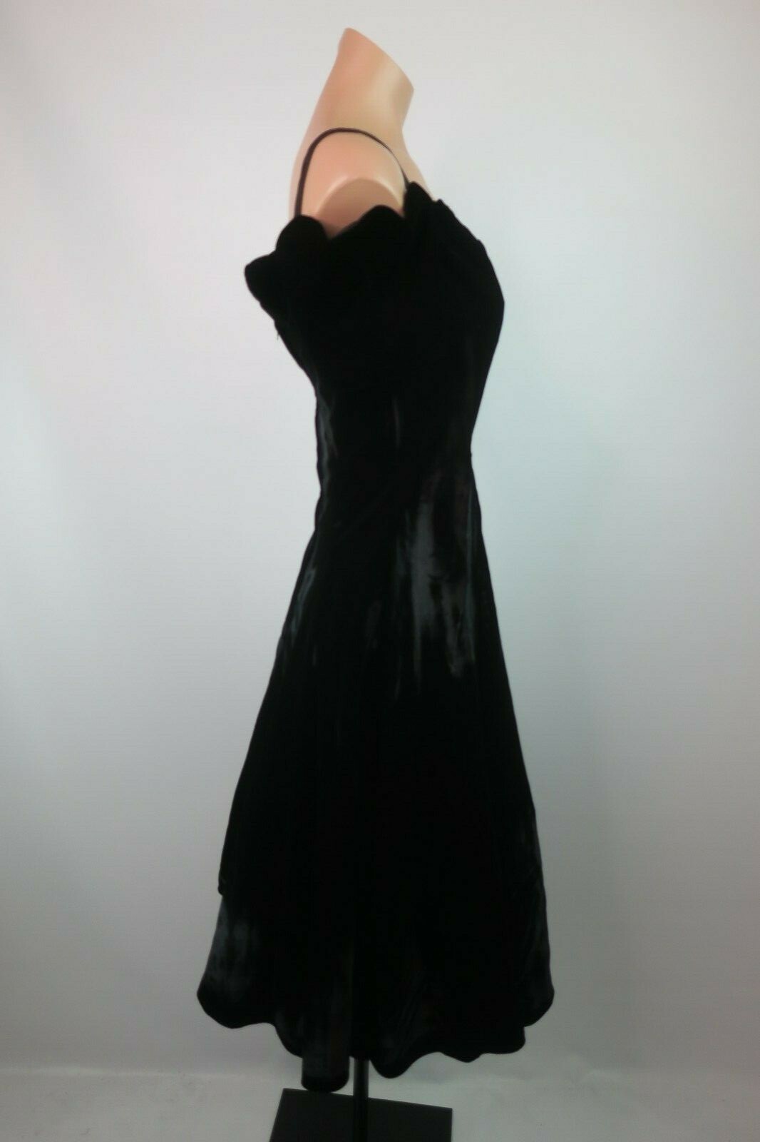 VTG 80s KAREN LUCAS for NIKI Off Shouder Black Velvet Goth Evening PROM Dress M