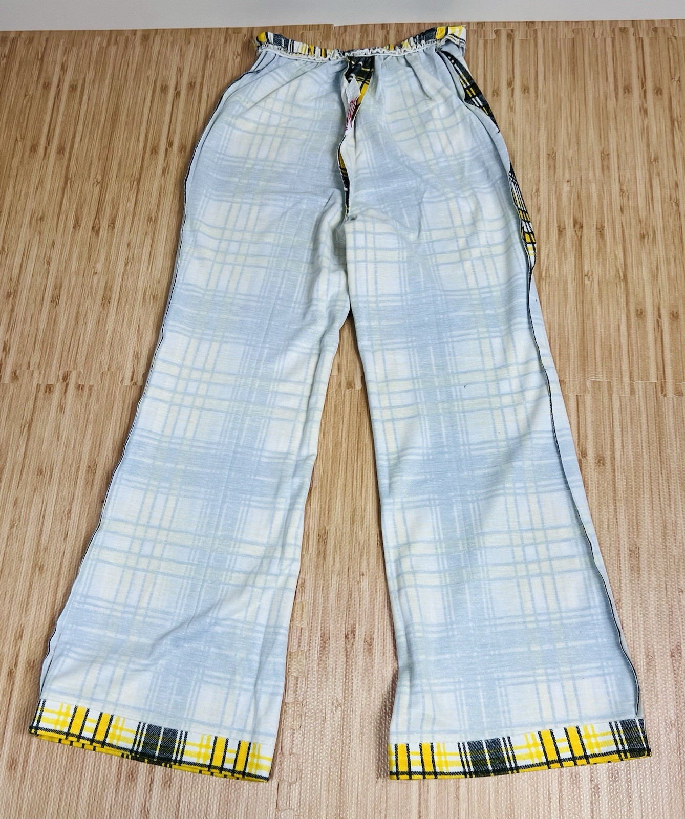 Vtg Glen Of Michigan Womens 26 Elastic High Waist Retro Black Yellow Plaid Pants