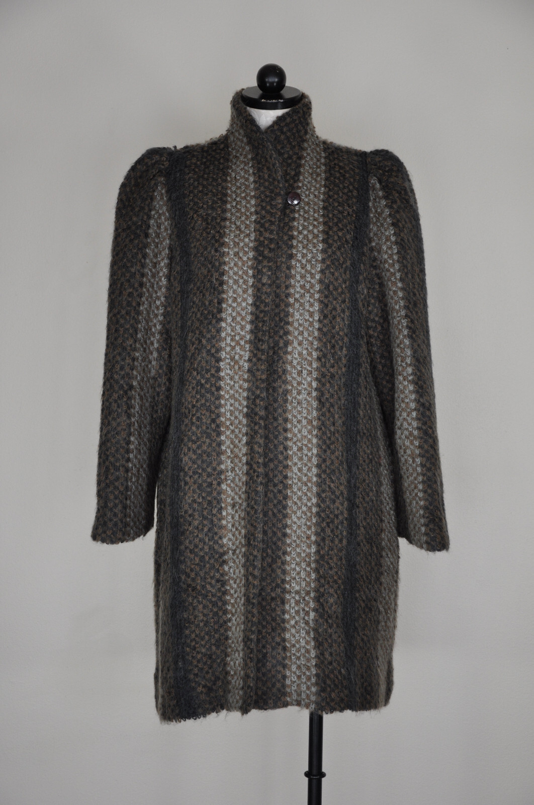 Vintage 80s Gray Wide Stripe Wool Boucle Loop Knit Puff Sleeve Wrap Coat Women M