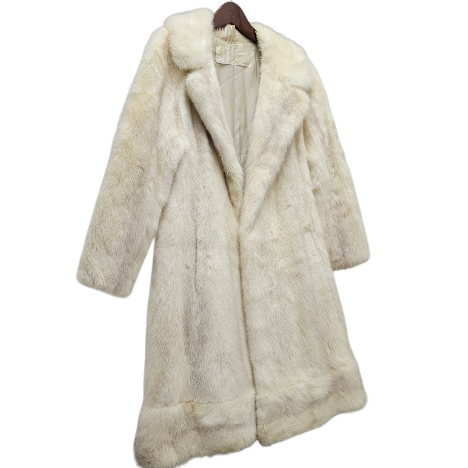 Vintage Szor Label Authority #L118300 Saga Mink Selection Cream Rabbit Fur Coat