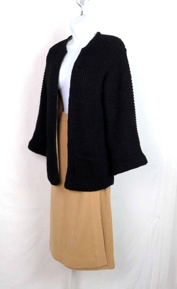 GUCCI BLACK SWEATER & TAN SKIRT VTG 1970s GENUINE CASHMERE SIZE 4 US 40 ITALY
