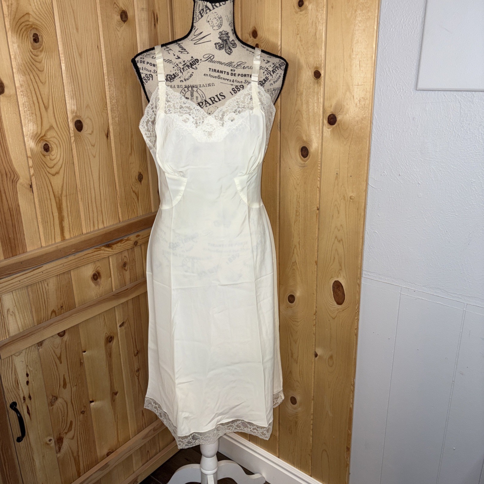 Vintage 50s BARBIZON Size 14 White Cream Full Slip Nightgown “Crepe Remarque”
