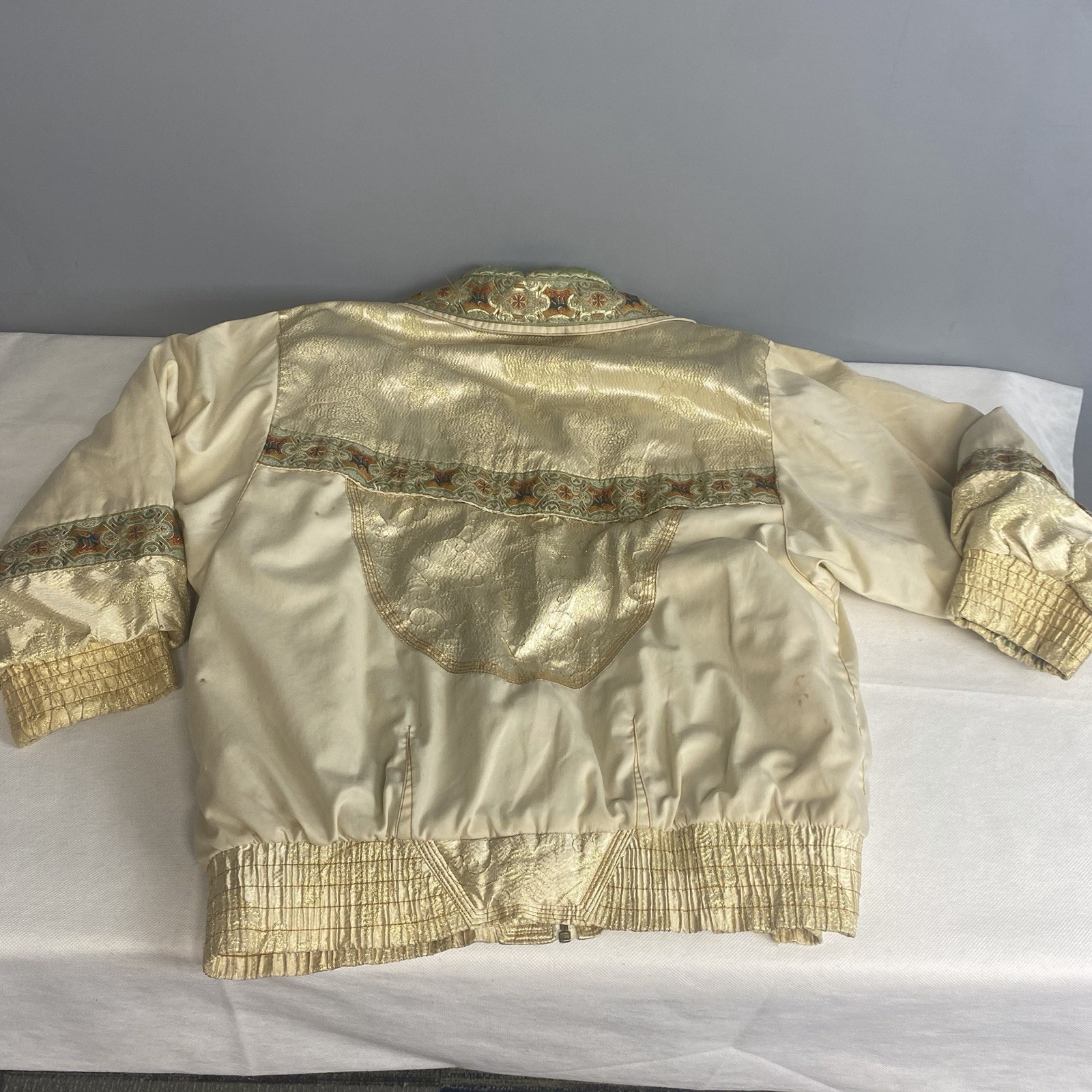 Vtg J. Gallery Puffer Jacket Coat Medium Beige Green Retro Bomber 80s Flaw