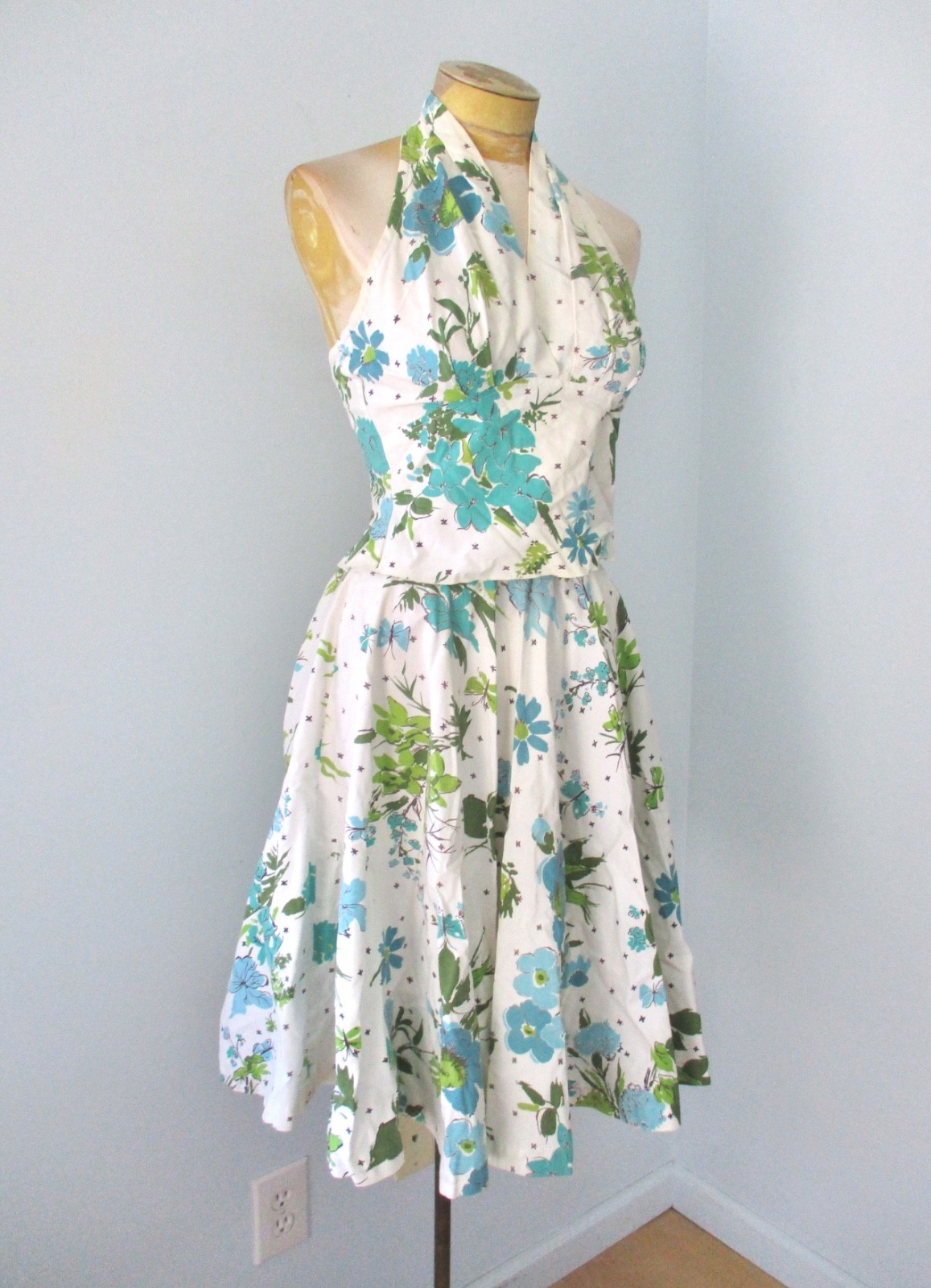 Vtg 50s 60s blue poppies 2-pc halter top circle skirt VLV bombshell set XS/S