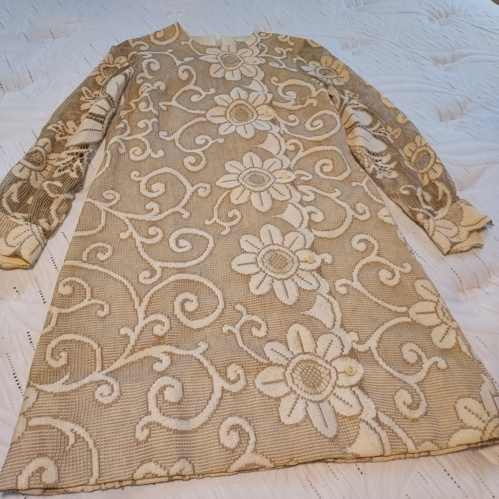 60’s 70s Gay Gibson Lace Mini Dress Beige Lace Overlay Sheer Sleeves Twiggy Look