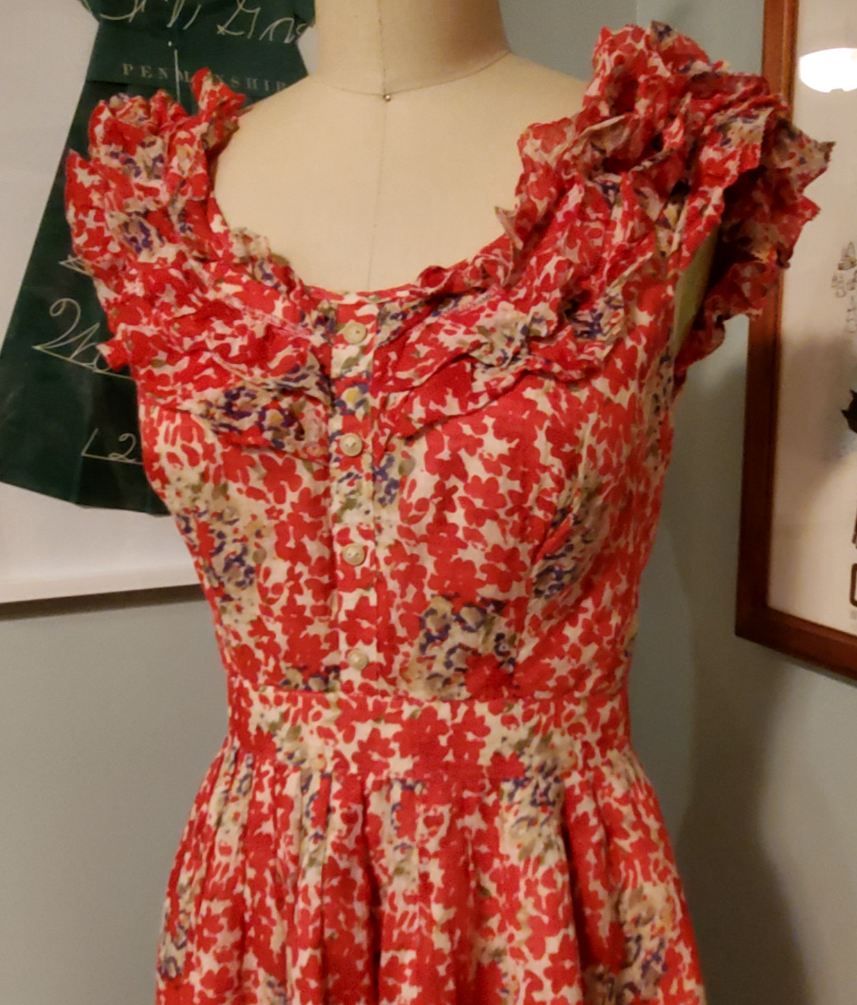 90s VTG Kay Unger Cotton + Silk Red Floral Patterened Dress w/ Frilled Collar