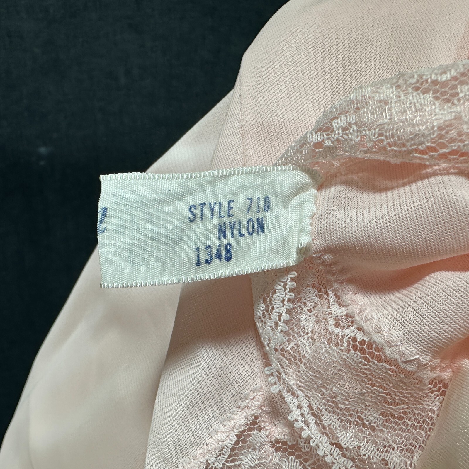 Pretty Vintage full slip Chiffon Doves & Lace CARILLON 34 Pink Embroidered 1950s