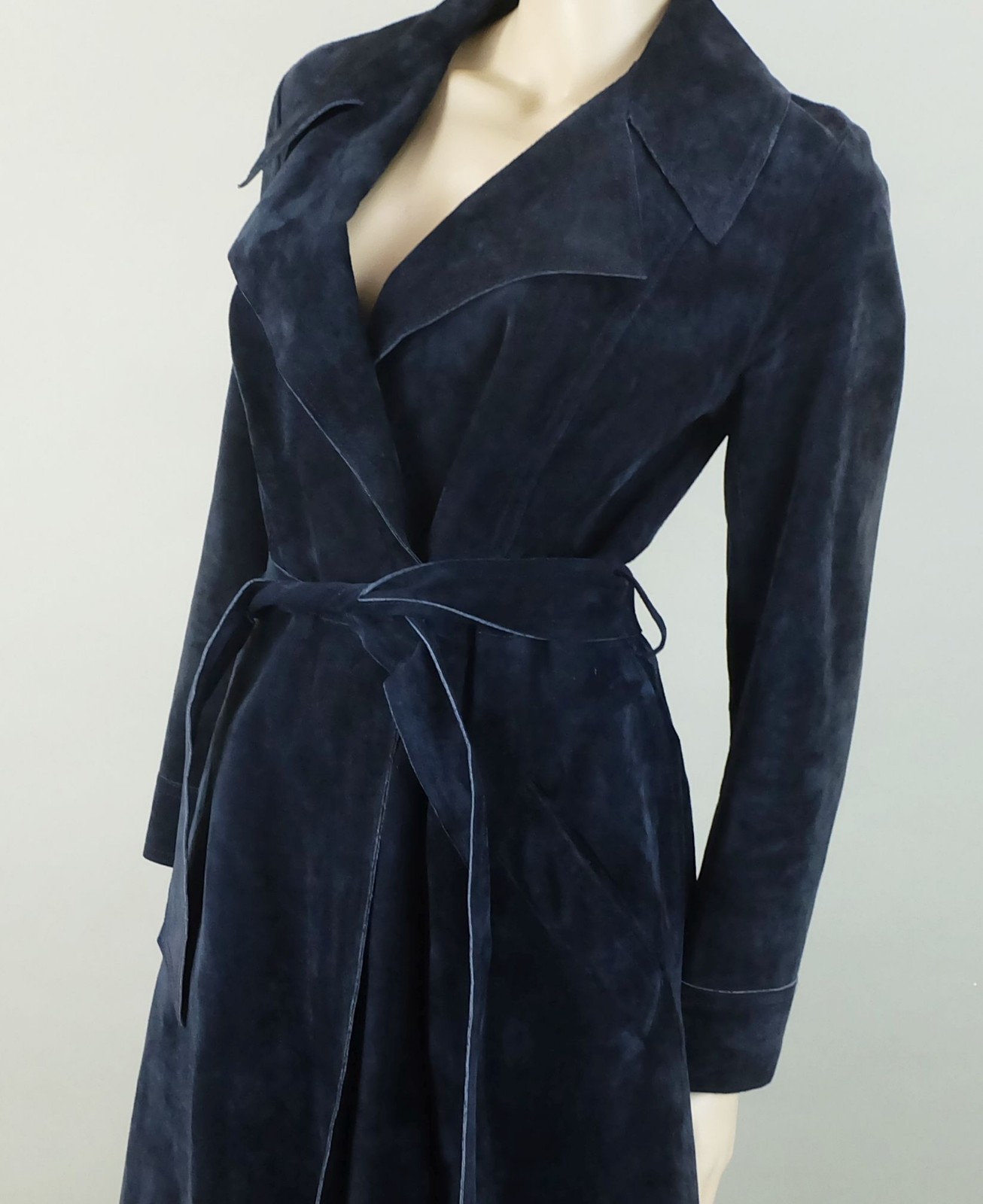 1970s Blue Suede Coat Size 38 True Vintage
