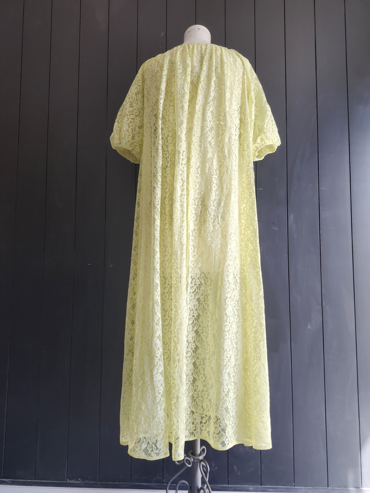 VTG 60s Chartreuse Yellow Nylon & Lace PEIGNOIR SET Nightie Robe UNION LABEL SML