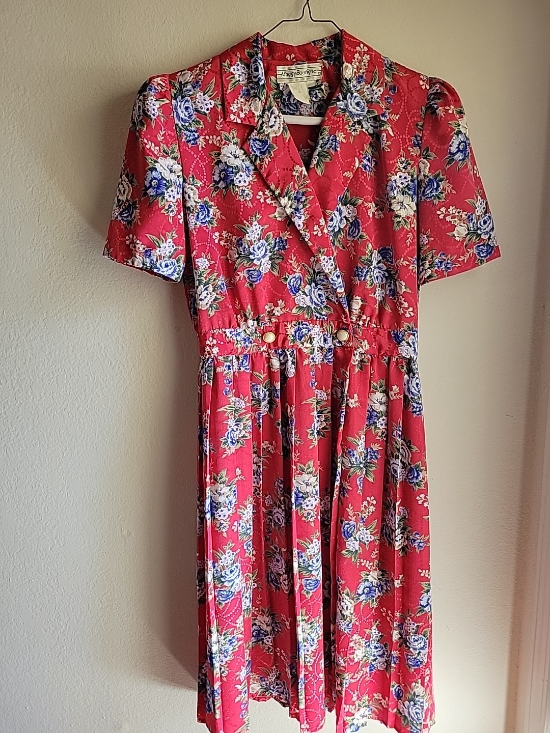womens vintage secretary midi Collared dress S/M Red Floral Pleated Romantic USA