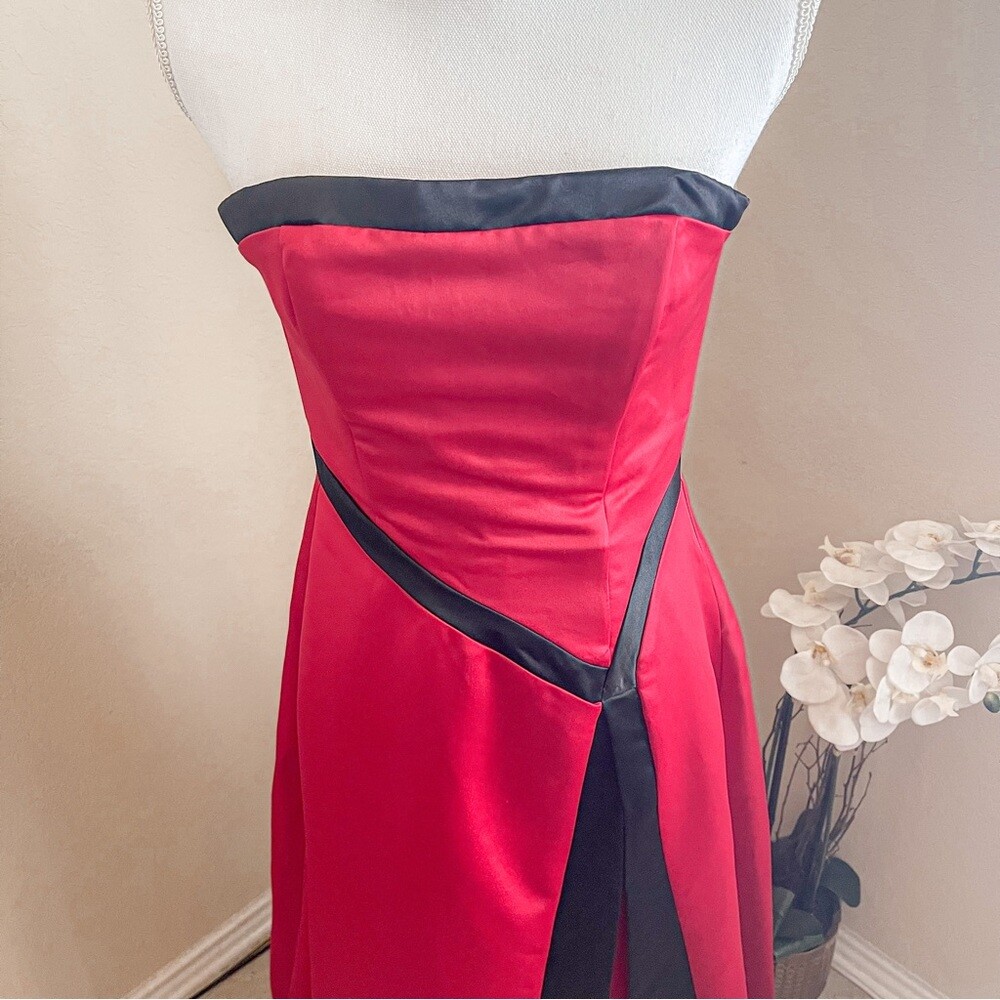 Vintage Let’s Fashion Red and Black Strapless Formal Party Dress Gown Size XS