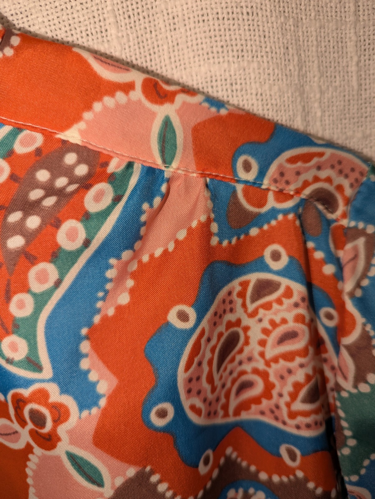 Vibrant Vintage 70s/80s Blouse – D.K. GOLD by Donkenny – Made in USA – M/L
