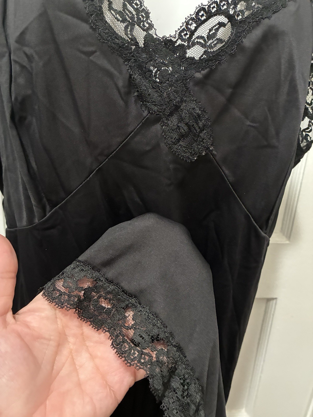 Vtg GAYMODE Black Long Women’s Slip 100% Nylon Lace Pinup 40 L XL
