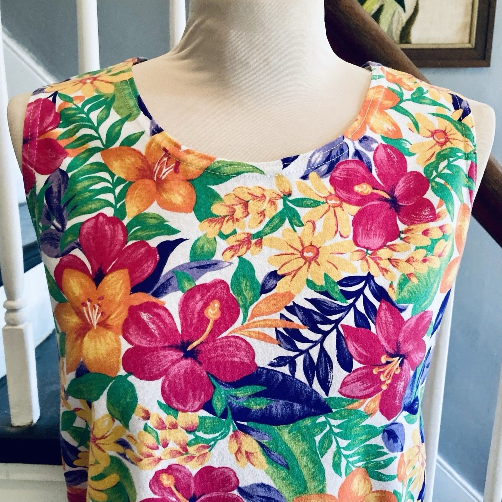 1990s Cotton Blend Jersey Tank Tee Hawaiian Tropical Print Vacation Cruise Mom