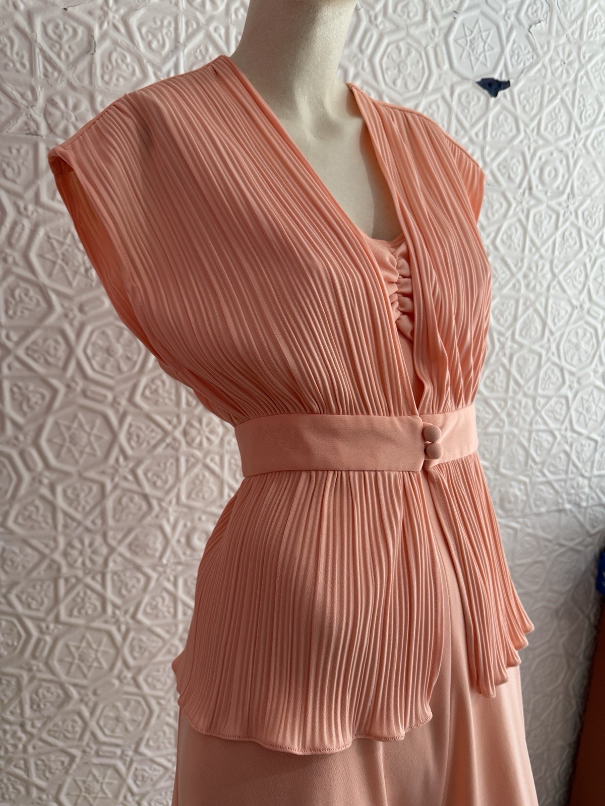vintage 1970s peach gown-Prom-Party-Bridal-S/M orange maxi dress Femme pink