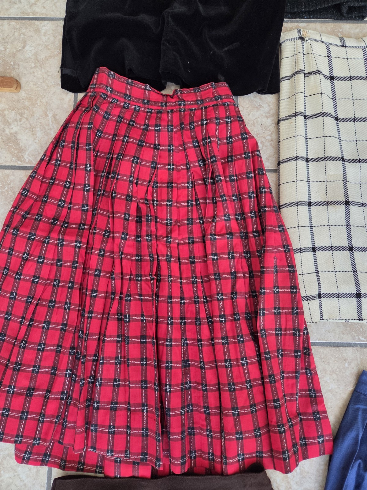 Vtg Lot of 15 1950’s 1960s SKIRTS Wool/Cotton/Straight/Pleated Plaid/Solids ASIS