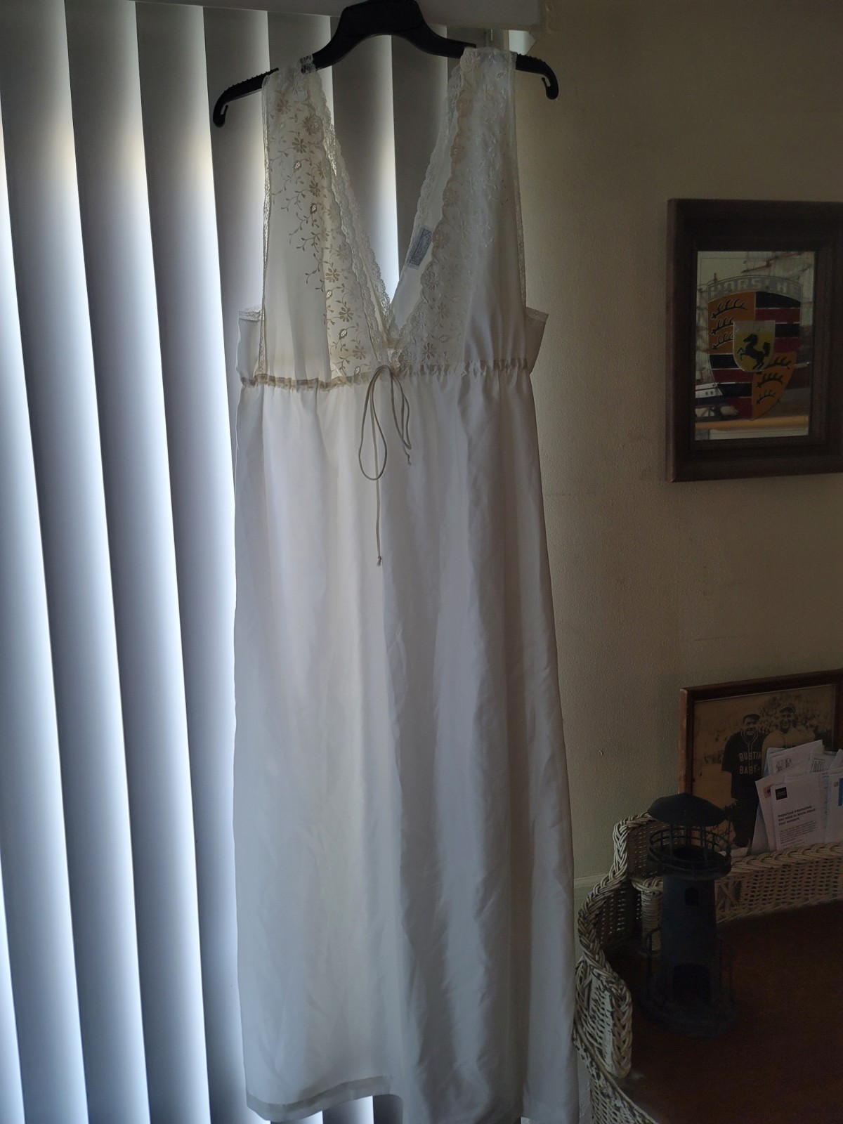 Barbizon boutique, white off-white satin nightgown size XL.