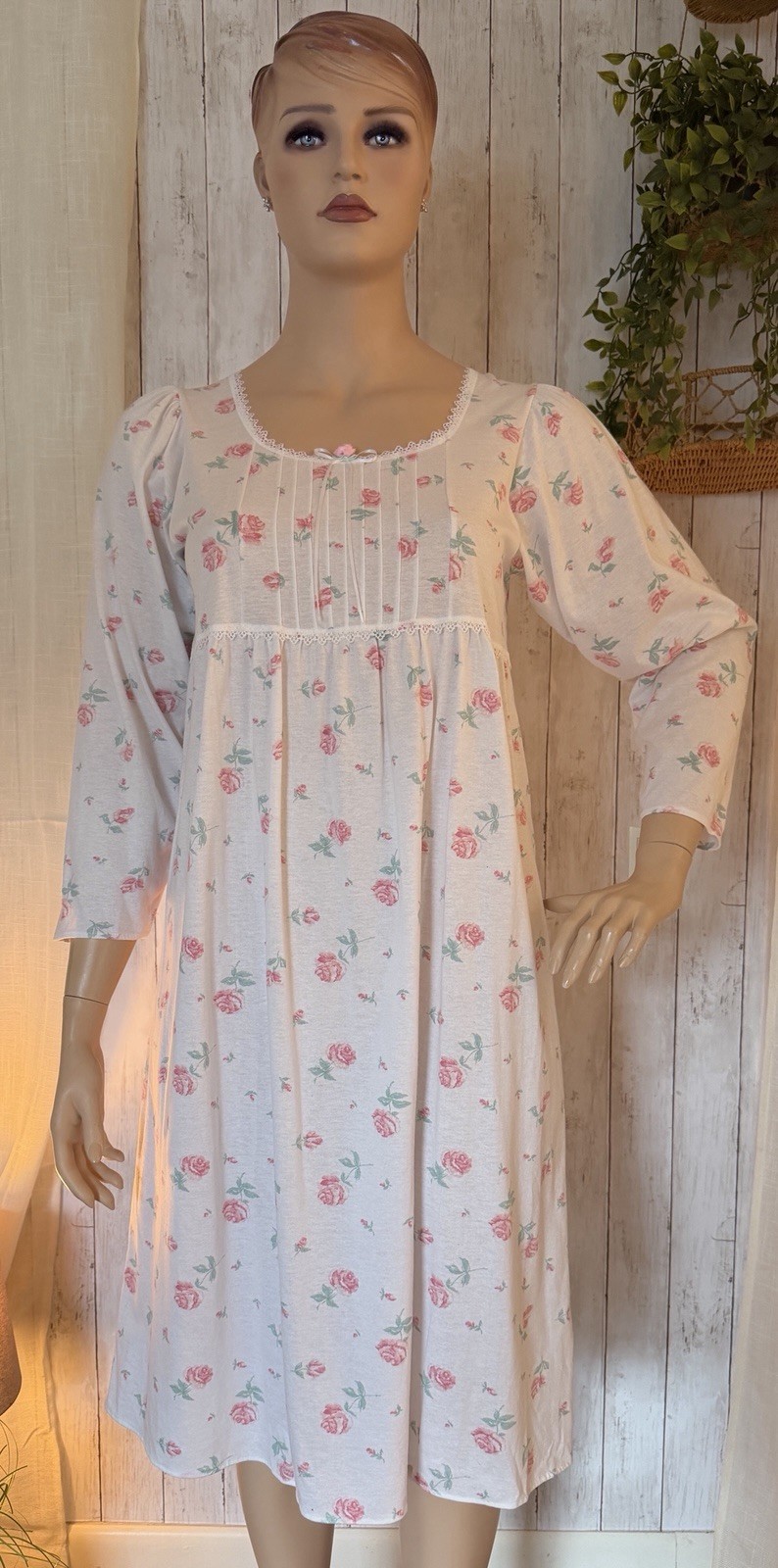 Vintage Sears Carriage Court Cottagecore Prairie Floral Nightgown Large NWT Spot