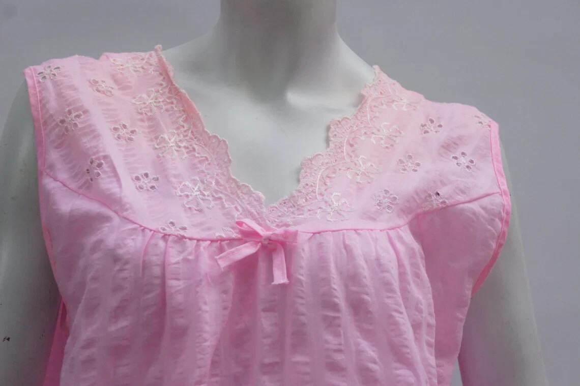 Vintage 60s Pink Eyelet Trim Ruffle Bottom Maxi Nightgown Cottagecore Grannycore