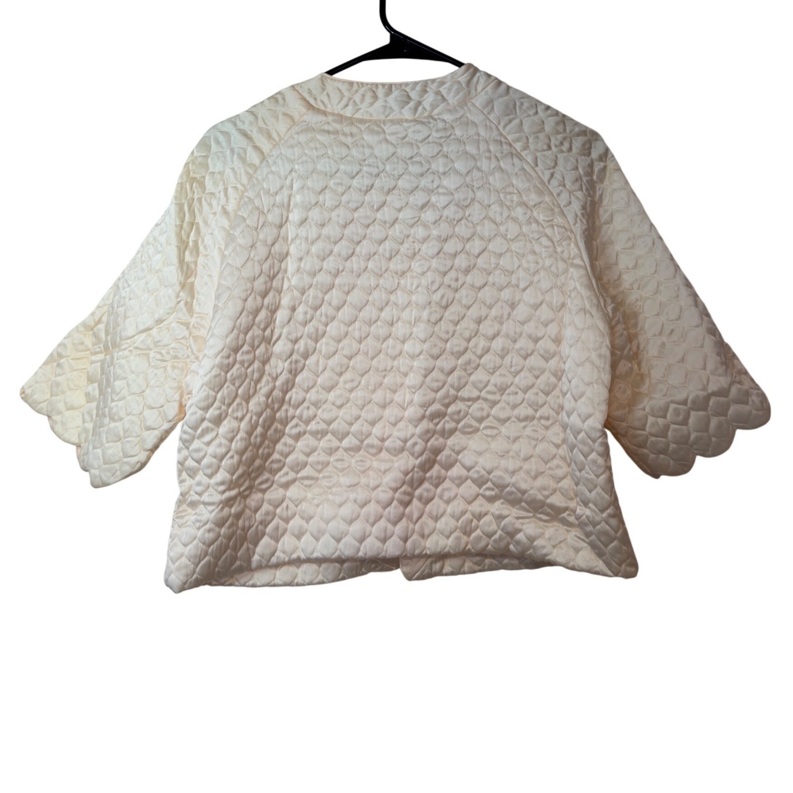Barbizon Vintage Pink Quilted Bed Jacket Size M Dainty Puff Seraphim Satin Quilt