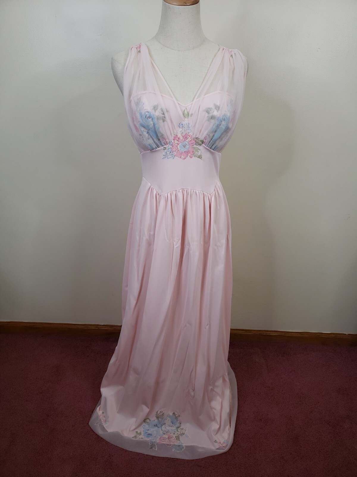 Rare Laros Classic Floral Print Nightgown Size 34