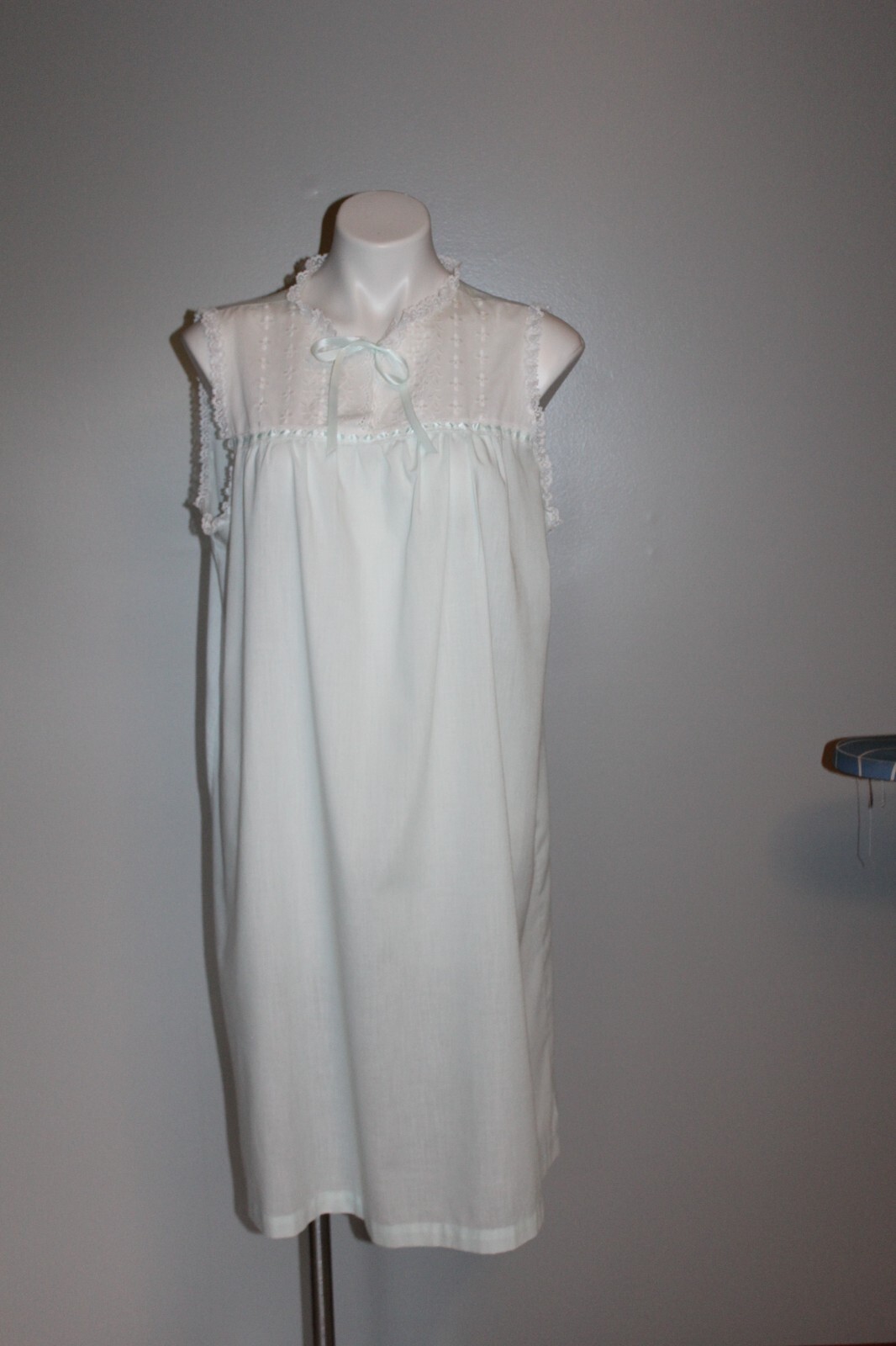 Vintage Sears Light Mint Green Peignoir Set size Medium