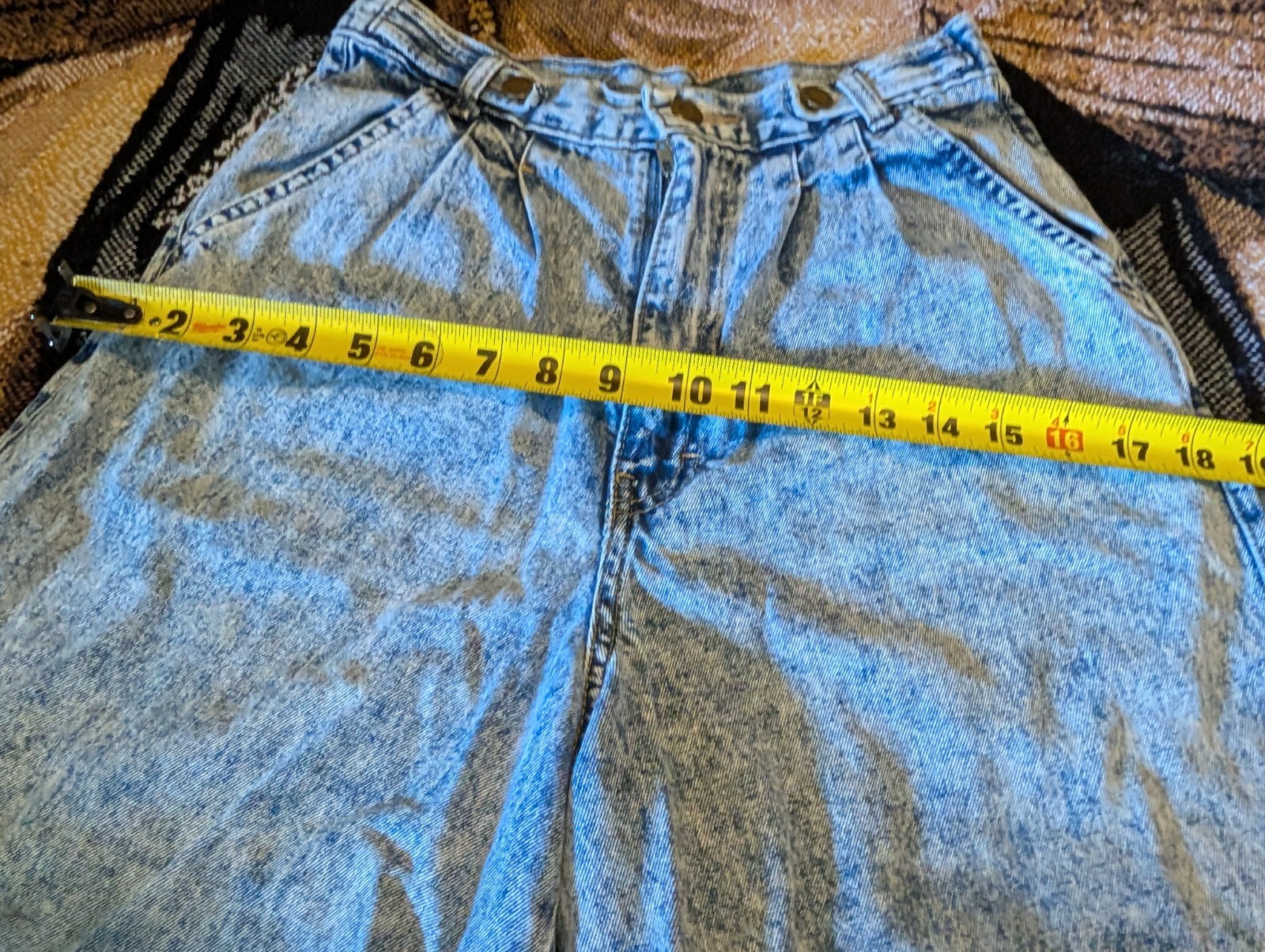 Vintage 80s Jordache High Waist Acid Wash Denim Shorts Pleated JRS sz 10 26in
