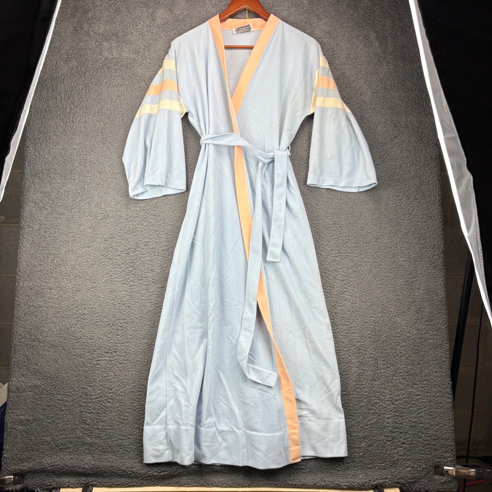 Henson Kickernick Vintage 70s Blue Pastel Stripe Long Robe Dressing Gown