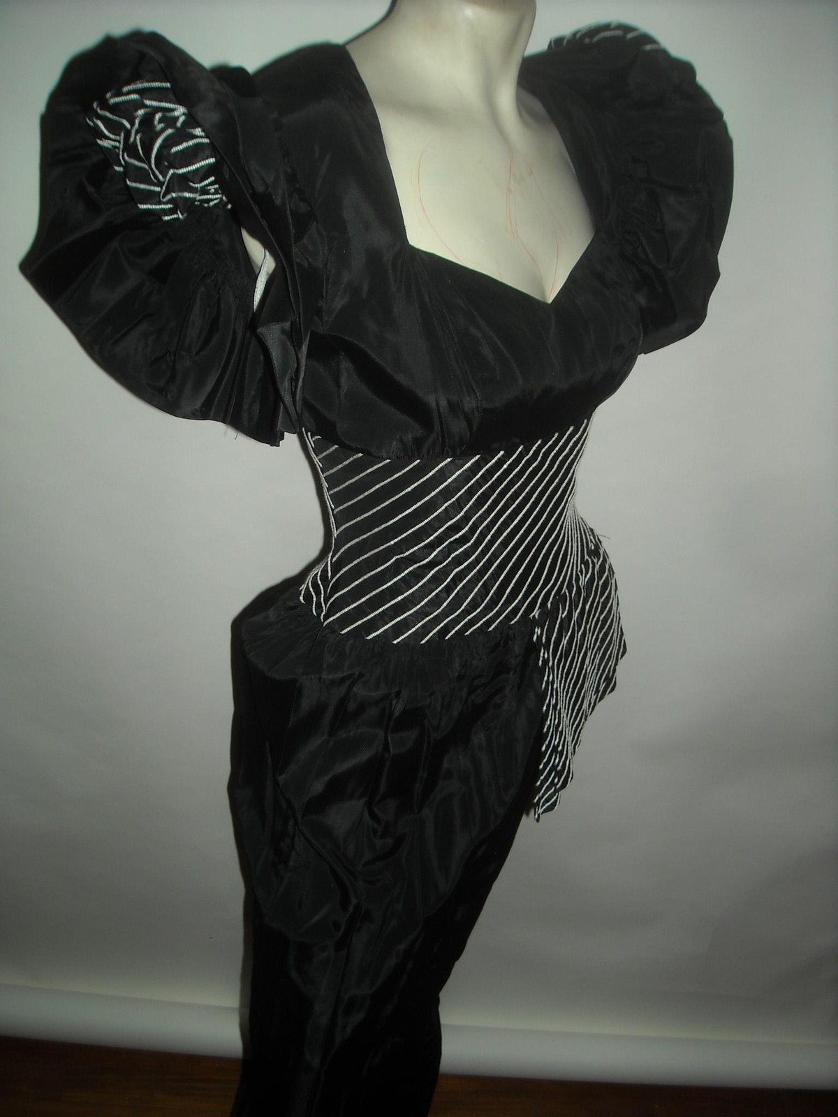 VTG 60s 70s Womens S Ball Gown Formal Black Pretty Woman Cocktail Party Dress