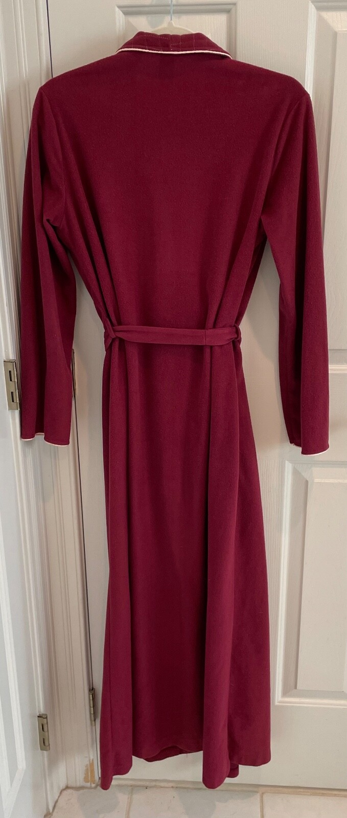 Vintage Jennifer Dale Long Fleece Belted Robe. Burgundy. Ladies 11.