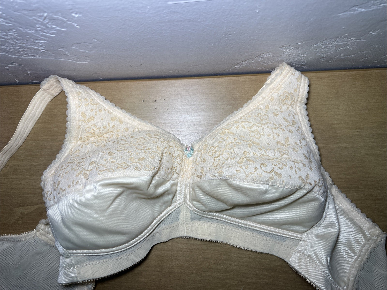 NEW IN BOX Jodee Surgical 115 Post Mastectomy Bra Beige Floral Lace USA-MADE 34B