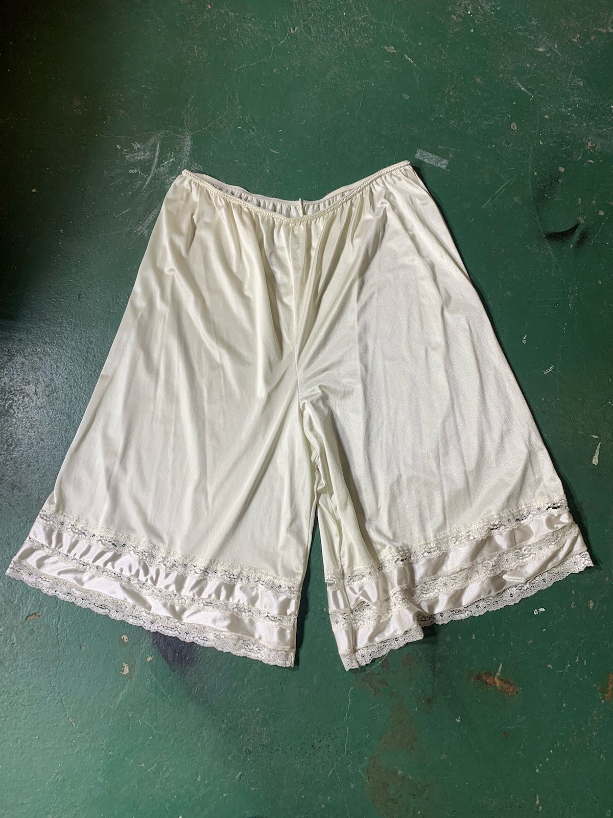 Vintage Velrose Women’s Lingerie Pants Lace Trim Solid White Nylon Plus Size 3X