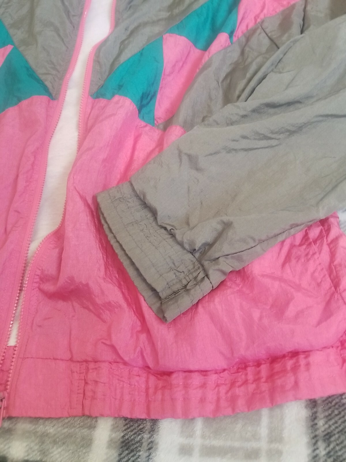 Vintage 90’s Longstreet Missy Windbreaker Track Jacket Pink Green Gray Large