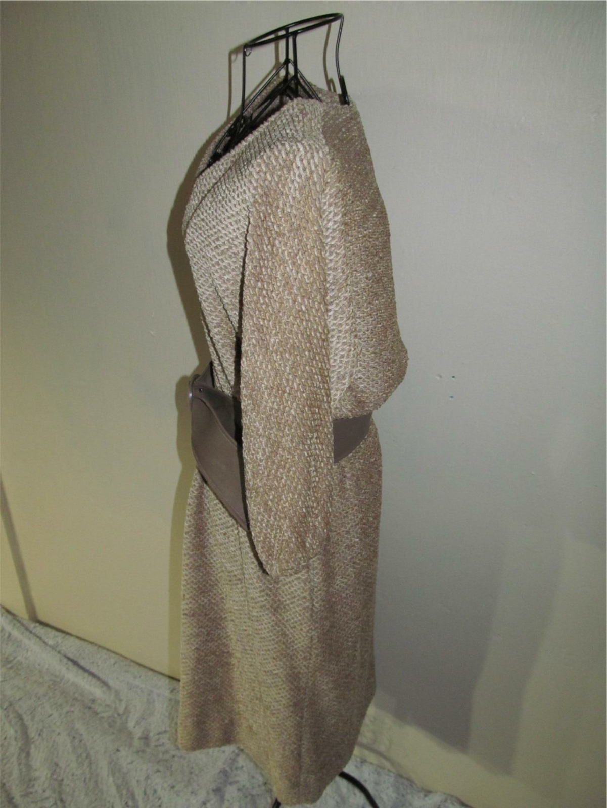 Vintage 70s 80s S Dress V Neck Dress Tan Brown Belted Dolman Hippie Pedestal
