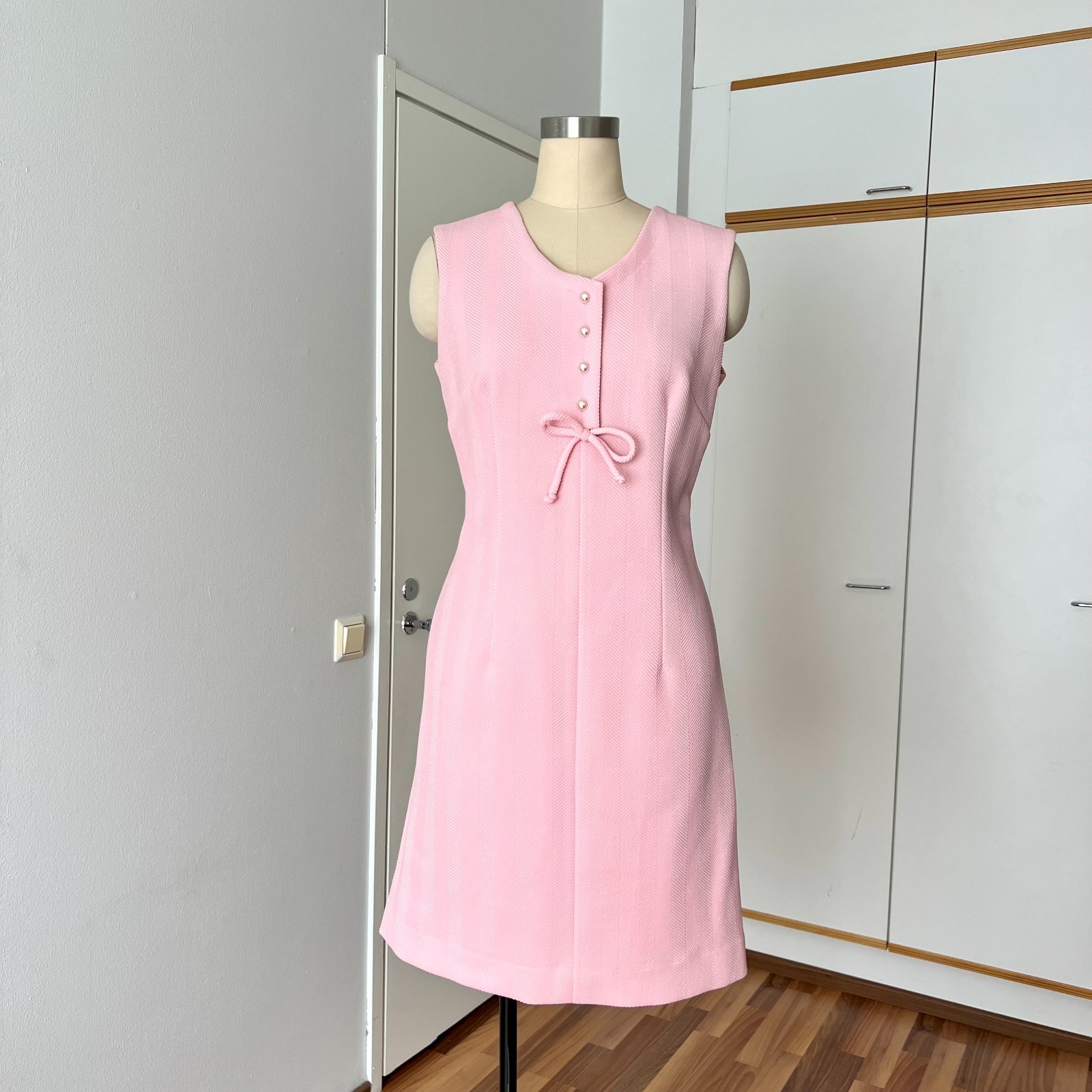 60s 70s Pink Mod Shift Mini Dress Sleeveless Aline Twiggy Style Go Go Space Age