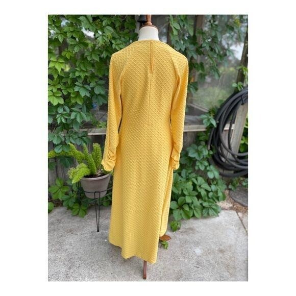 Vintage | 60s Maxi Dress Leg O Mutton Sleeve Quilted Waffle Knit Sz M