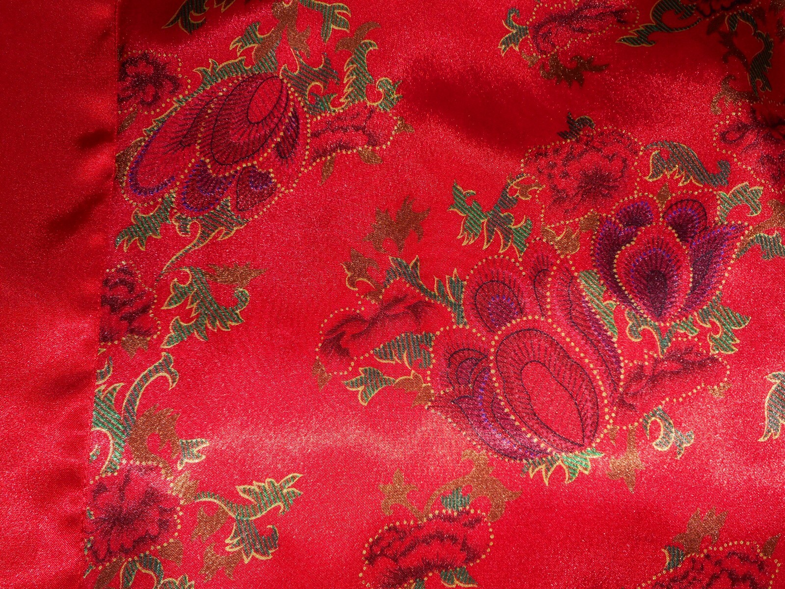 22/24 Robe Glossy Red Satin Kimono Art Nouveau Solange NOS