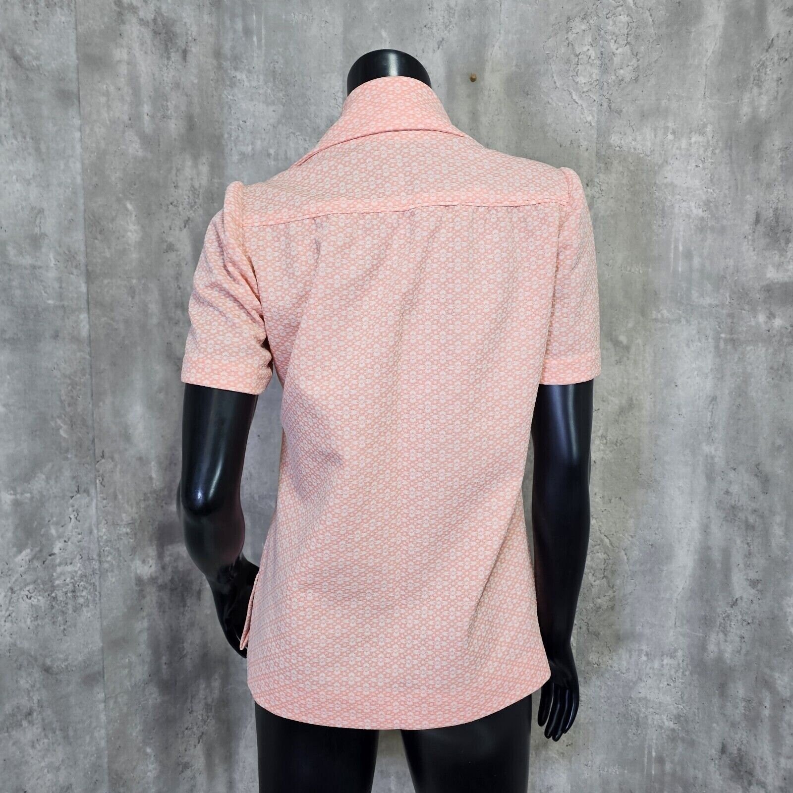 Vintage 70s Peach Floral Blouse Top Short Sleeve Dagger Collar Pockets Retro M
