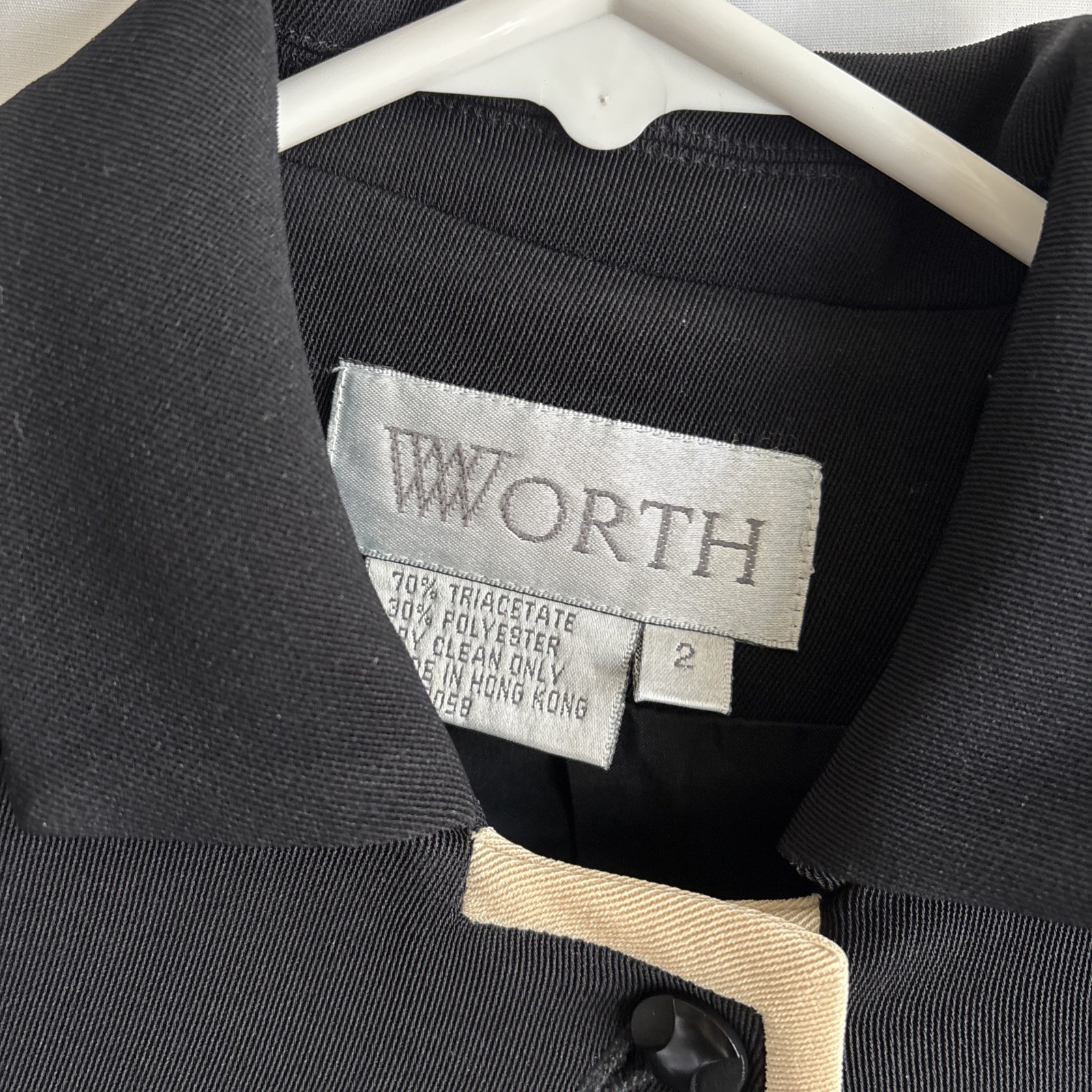 Worth Black Cream Trim Blazer Size 2 Vintage Minimalist Cropped Quiet Luxury