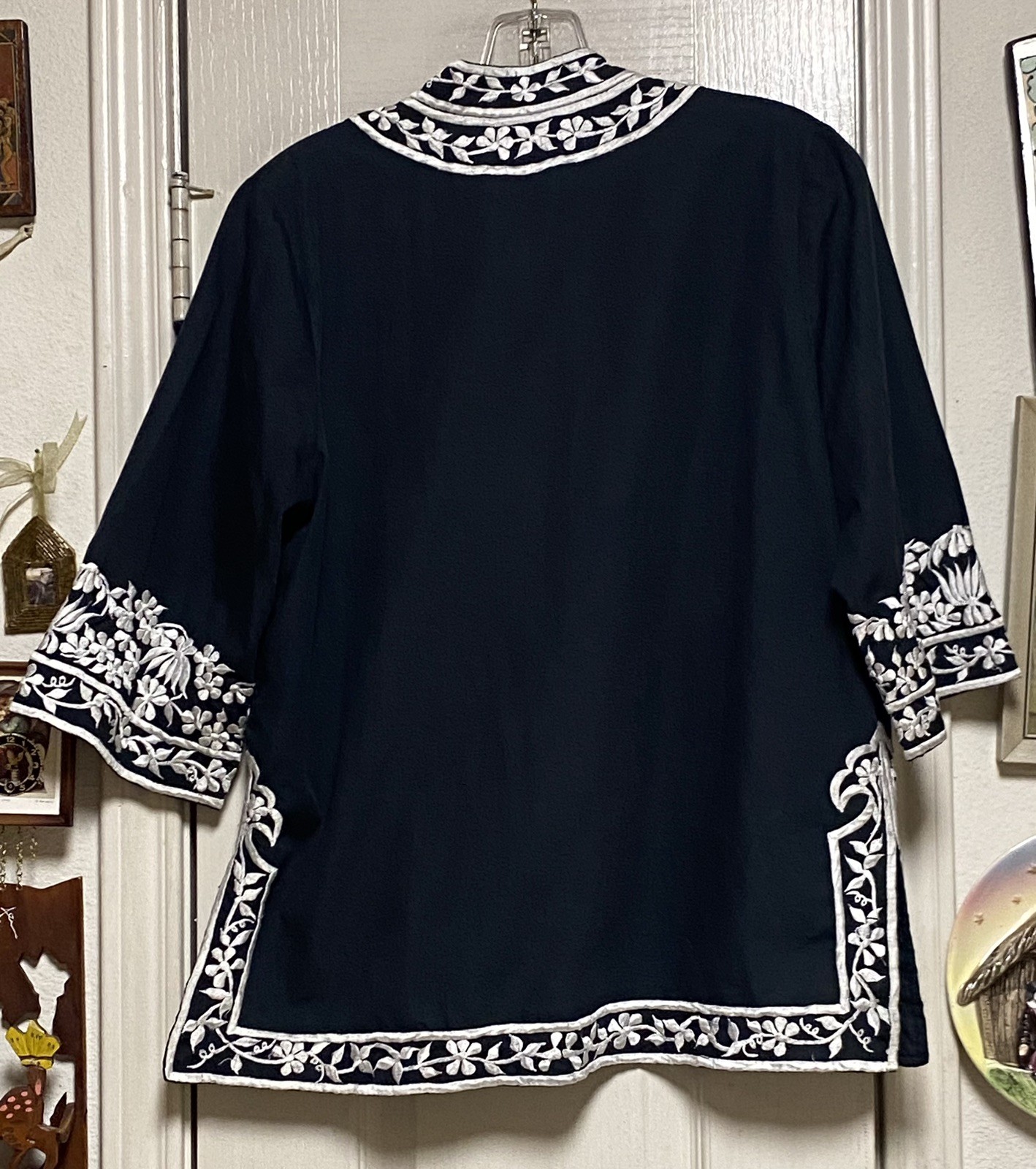 Chuchi By Amtops International, Inc Vintage 1970’s Embroidered Kaftan M Top