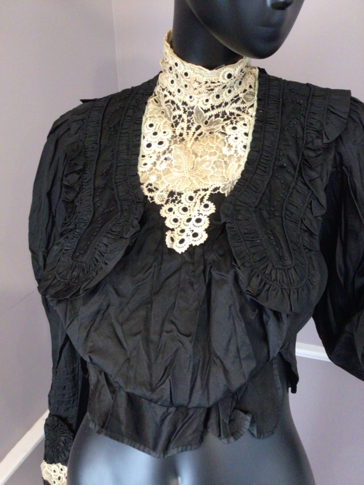 Authentic Vintage Black Silk and Lace Gibson Girl Era Bodice (E-9)
