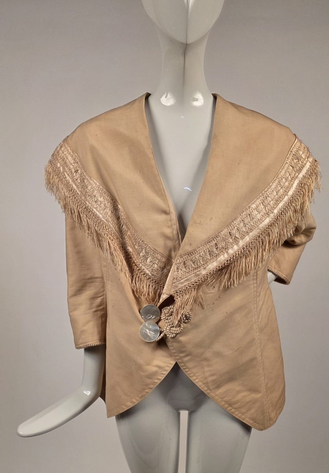 EDWARDIAN BLONDE BENGALINE JACKET W SILK FRINGE TRIM – AS ACQUIRED