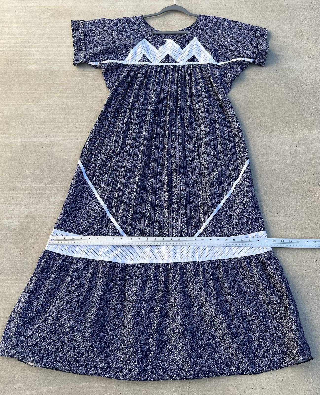 Carol Bennett Liberty House Hawaii Dress M Blue Floral Prairie Muu Muu Vintage